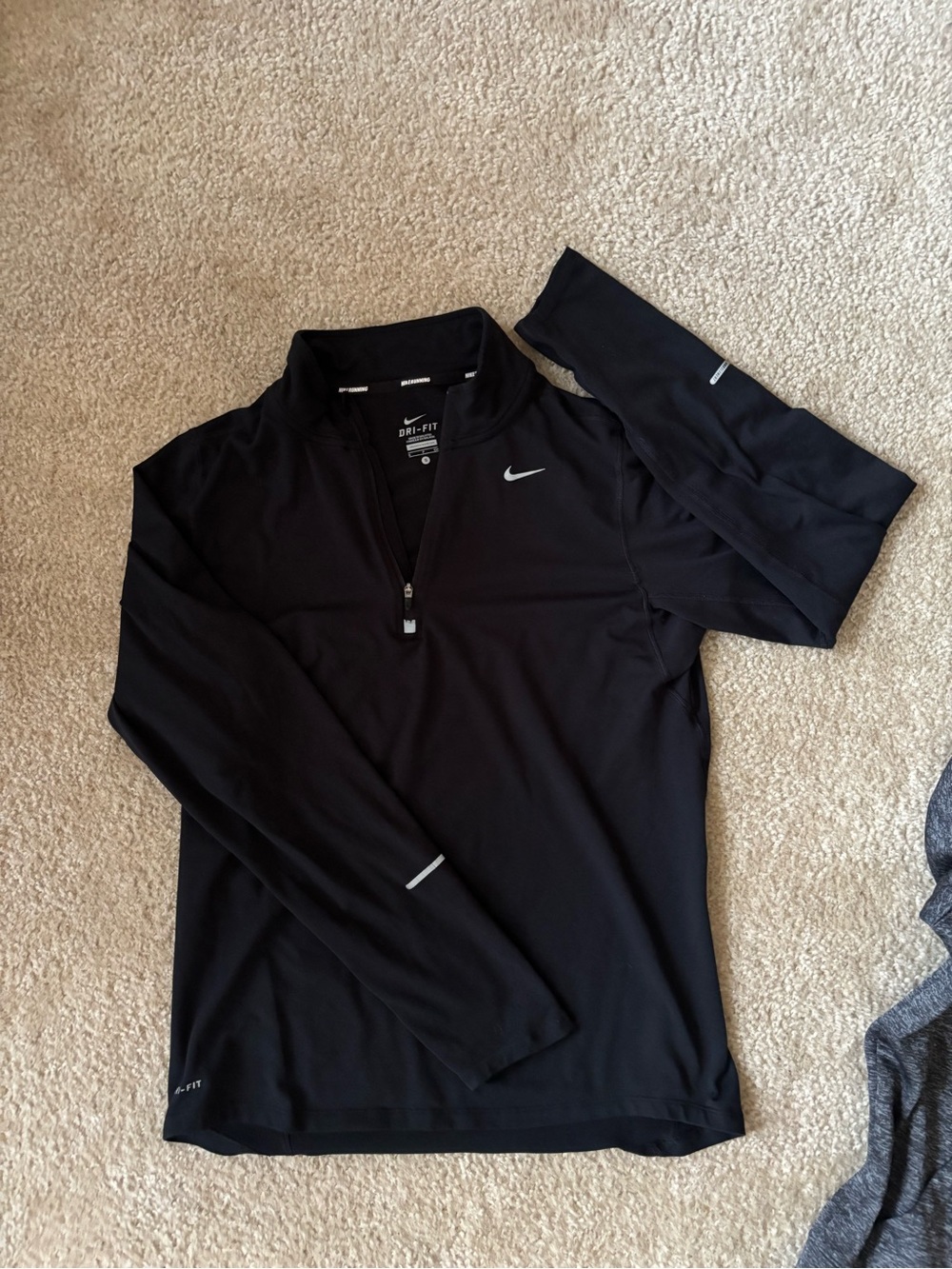 Men’s Small Nike Black Dri-FIT Zip-Front Running Top